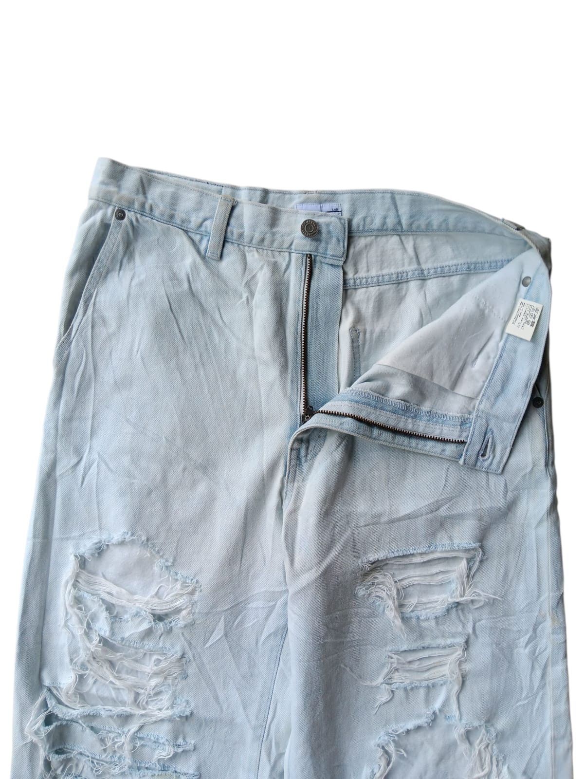Lad Musician Splatter distressed light blue baggy jeans Size US 32 / EU 48 - 5 Thumbnail