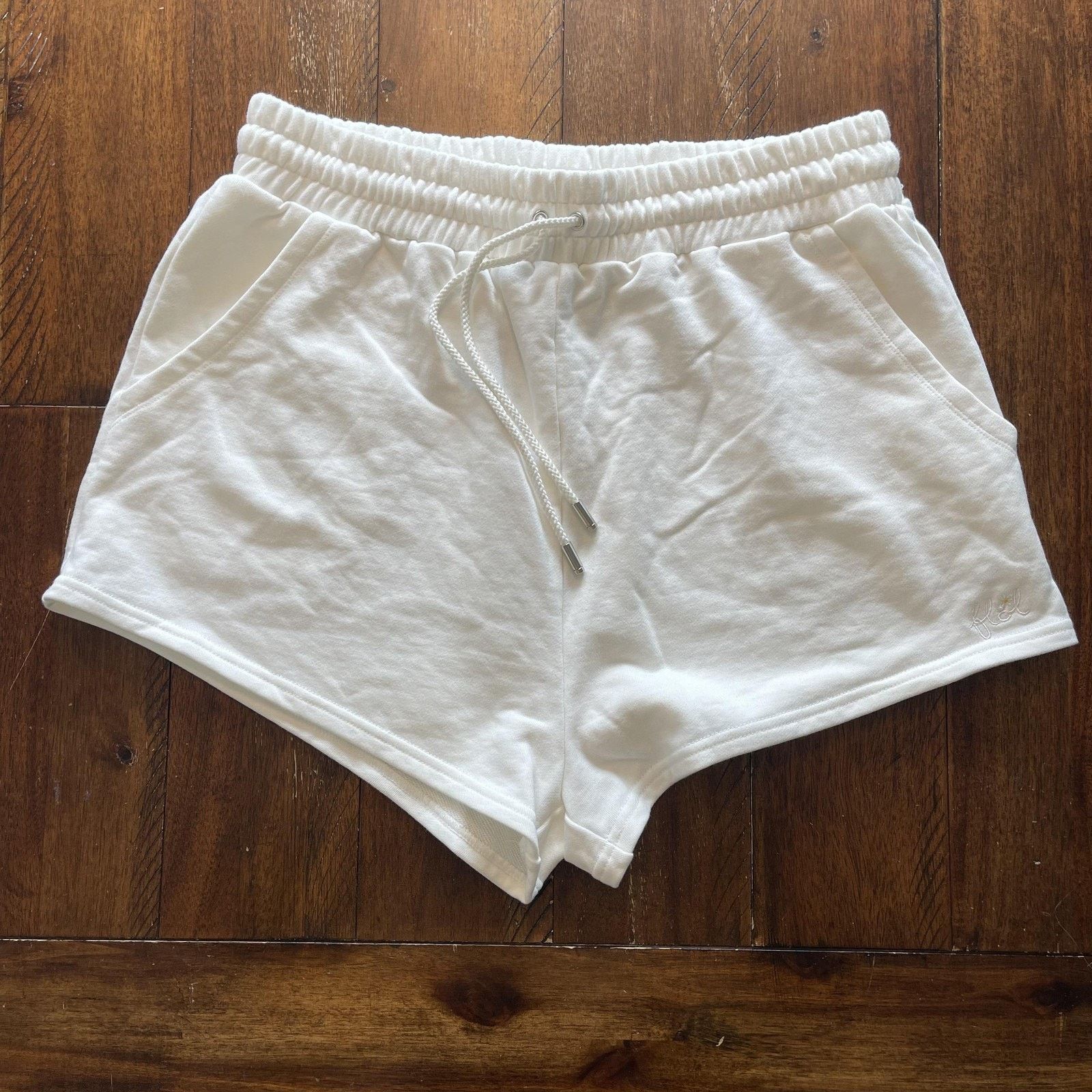 For Love & Lemons For Love & Lemons Shorts Womens XL Embroidered Lounge Cotton Size 32" / US 10 / IT 46 - 2 Thumbnail