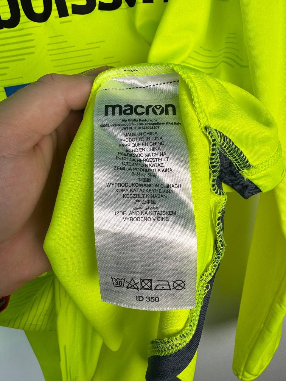 Macron FC SION GOALKEEPER SOCCER JERSEY LONG SLEVEE MACRON Size US L / EU 52-54 / 3 - 4 Thumbnail