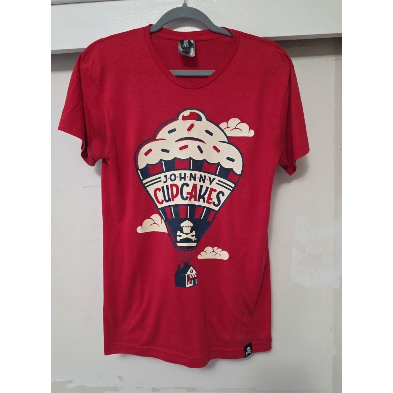 Johnny Cupcakes Johnny Cupcakes Disney Pixar "UP" Homage Red T-shirt SZ Small Unisex Adults Crew Neck Short Sleeve USA Graphic Print Size US S / EU 44-46 / 1 - 4 Thumbnail