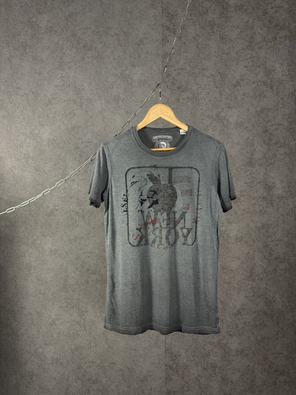 Designer × Diesel × Vintage Diesel vintage designer art tee Size US S / EU 44-46 / 1 - 1 Thumbnail