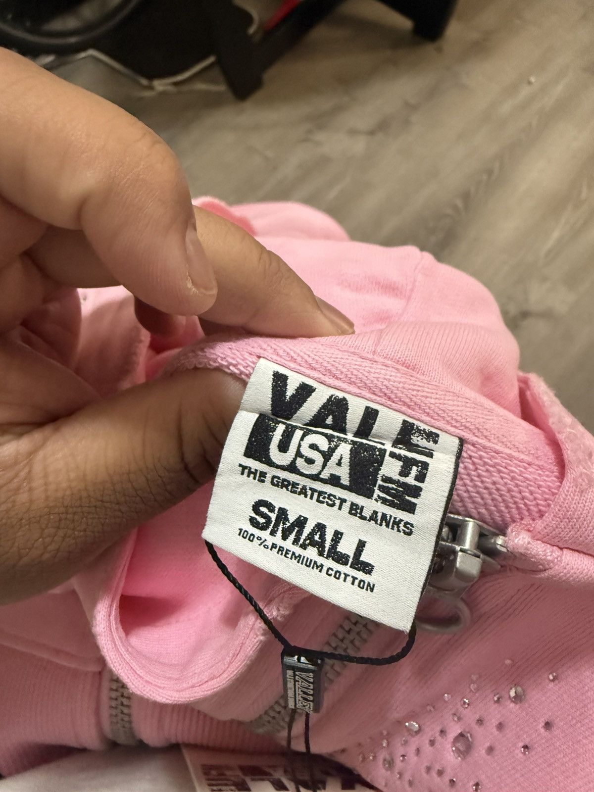 Vale Vale Venus Pink Crystal Stone Zip Up Size Large Size US L / EU 52-54 / 3 - 9 Thumbnail