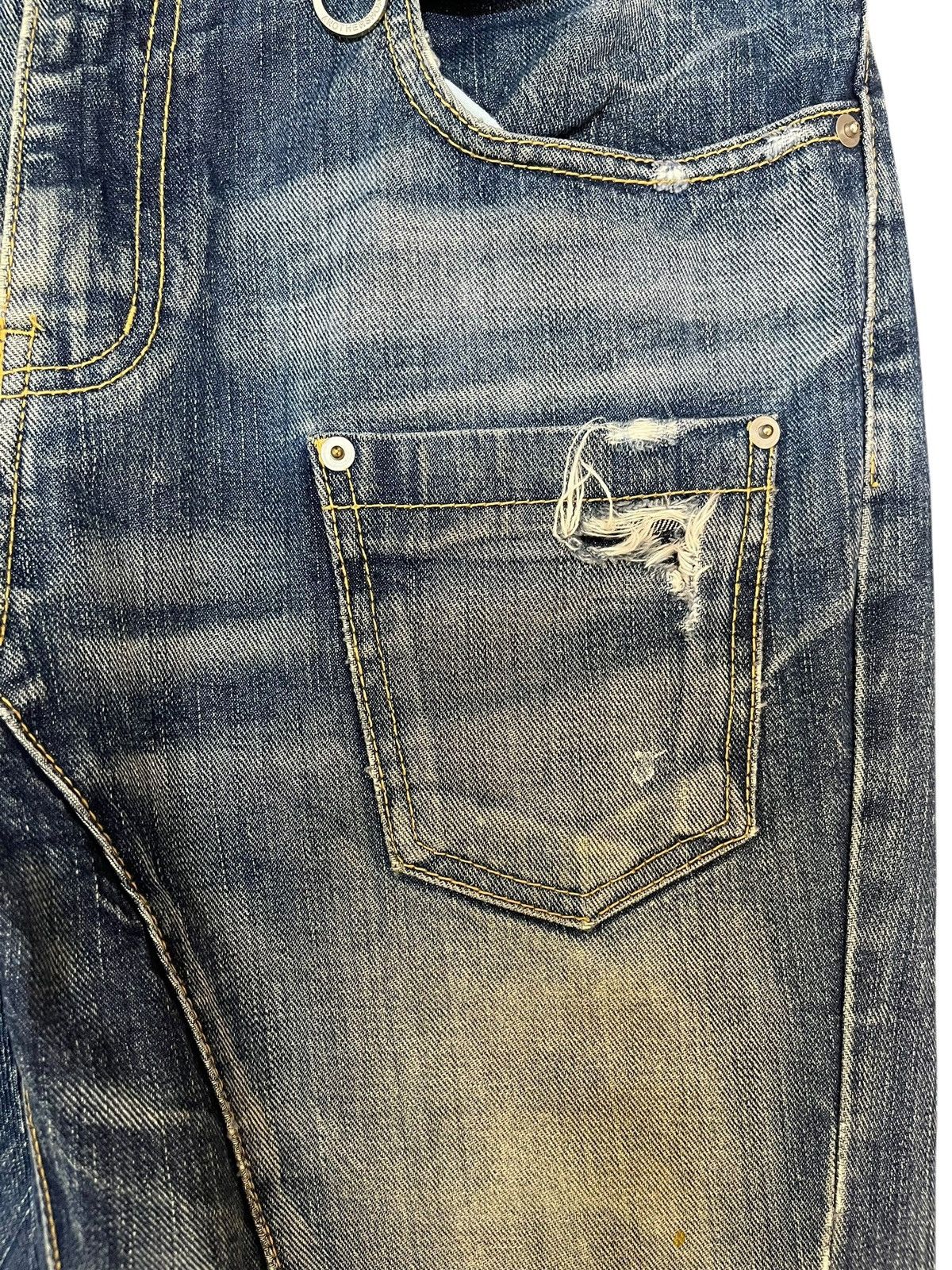 Le Grande Bleu (L.G.B.) Vintage Another Shop Faded Distressed Avantgarde Style Denim Size US 33 - 5 Thumbnail