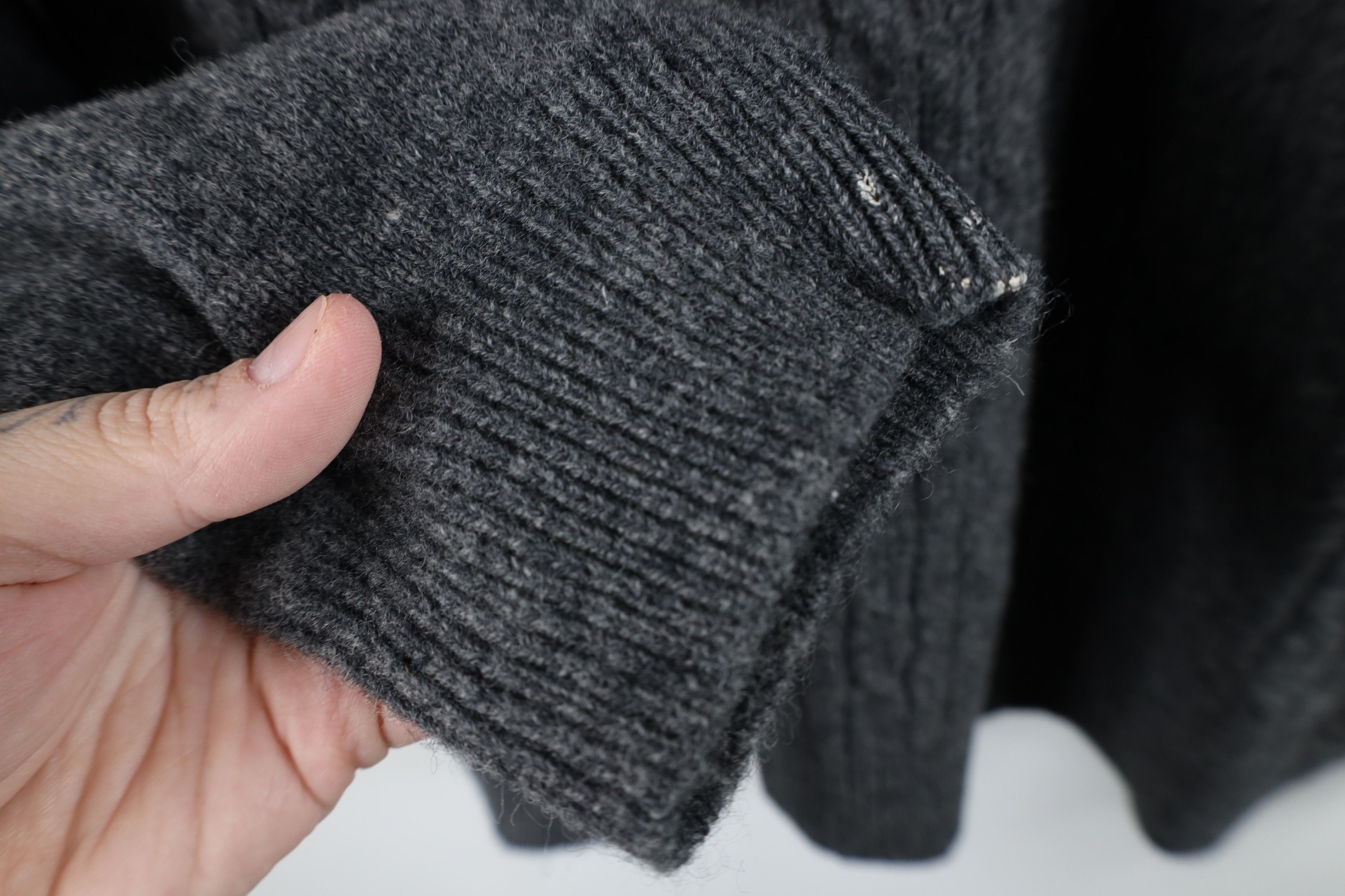 Vintage Vintage 90s Streetwear Wool Chunky Cable Knit Sweater Gray Size US XXL / EU 58 / 5 - 7 Thumbnail
