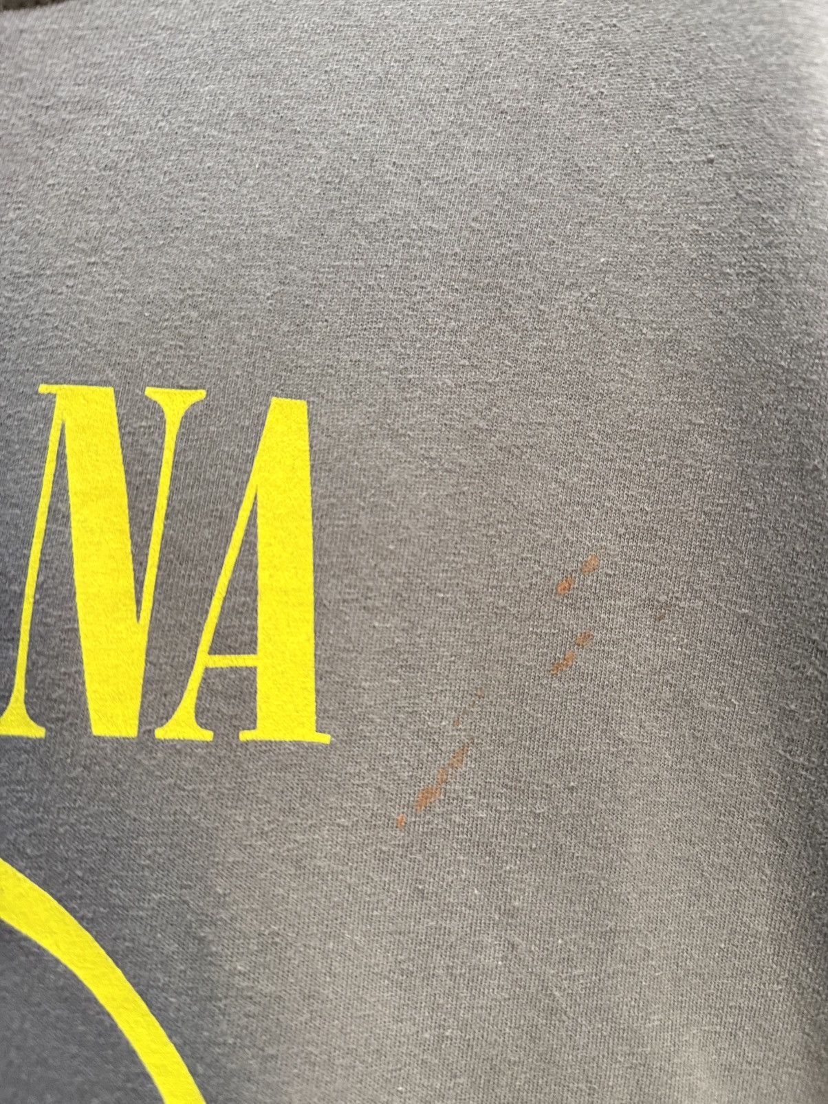 Band Tees Vintage Nirvana Smile Grunge Kurt Cobain Promo Faded Tee Size US L / EU 52-54 / 3 - 3 Thumbnail