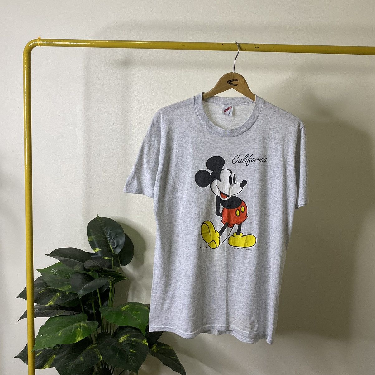 Mickey Mouse Vintage 1990s Walt Disney Company Mickey Mouse Tee Size US M / EU 48-50 / 2 - 1 Thumbnail