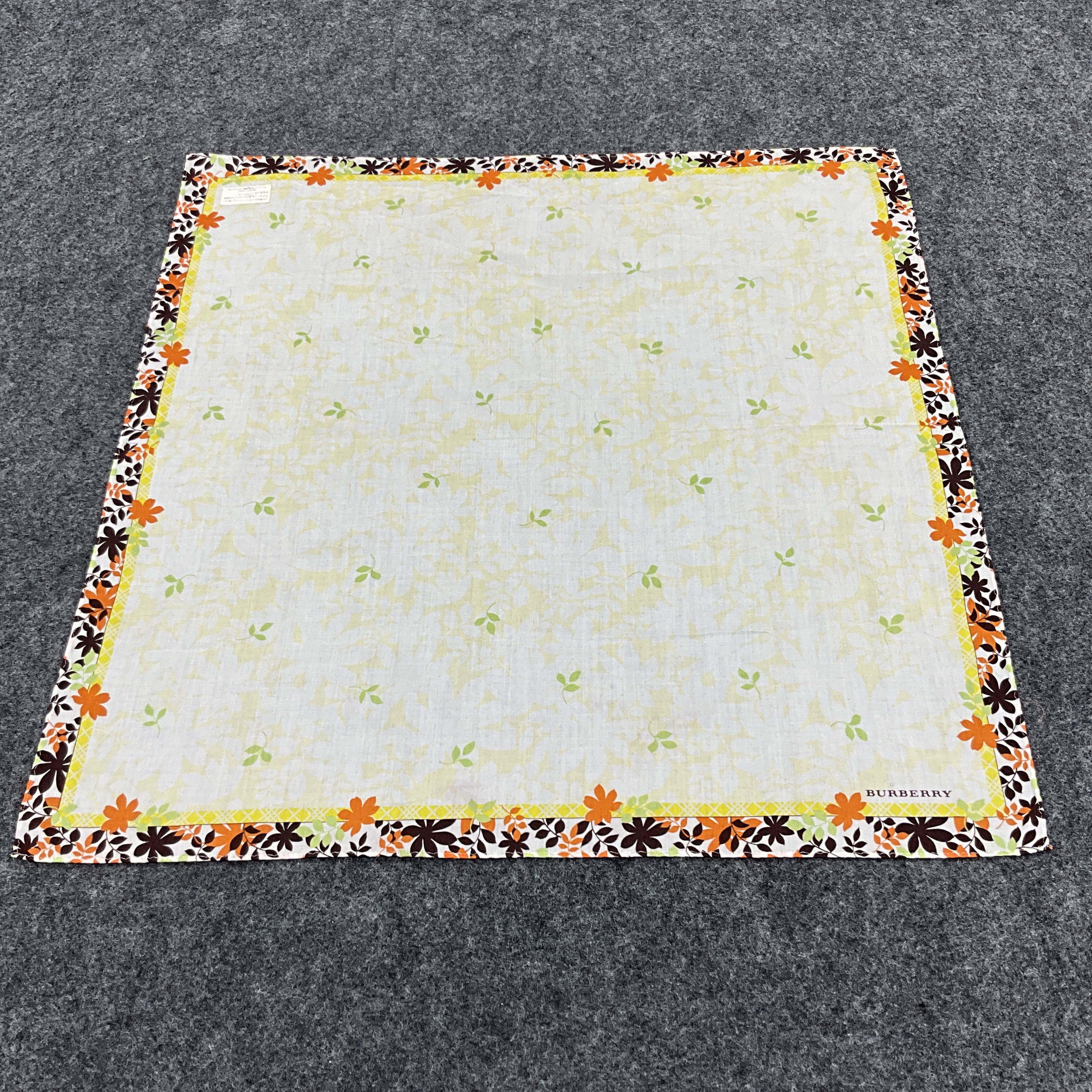 Burberry Burberrys Handkerchief / Bandana / Neckerchief B013 Size ONE SIZE - 1 Thumbnail