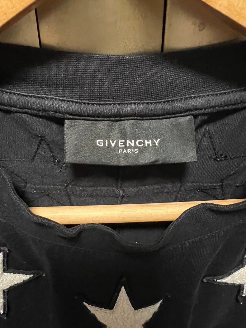 Givenchy Givenchy Velvet 47 Star Short Sleeve Size S Size US S / EU 44-46 / 1 - 2 Thumbnail