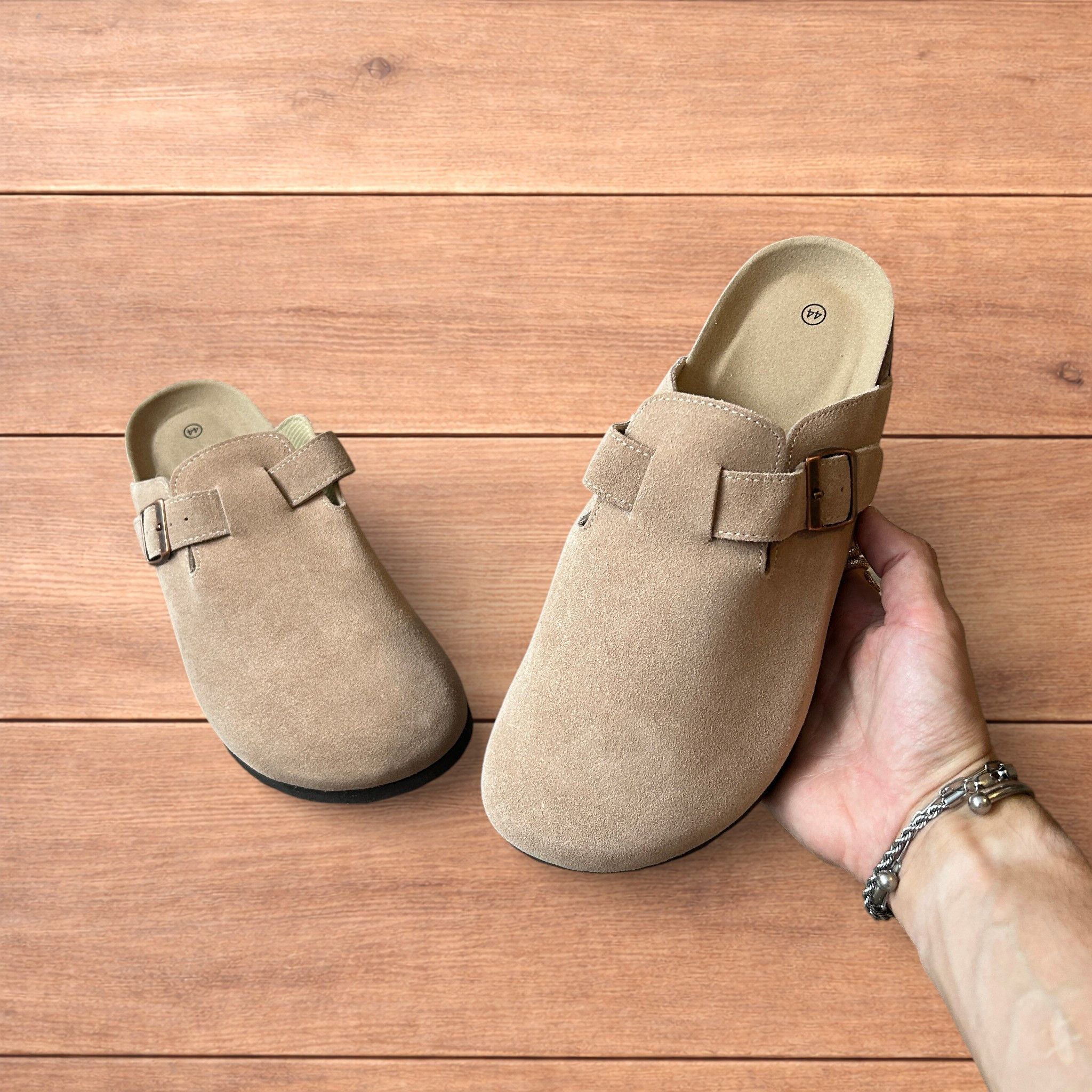 Japanese Brand Lovely suede mules clogs shoes in beige/cream. Size US 11 / EU 44 - 2 Thumbnail