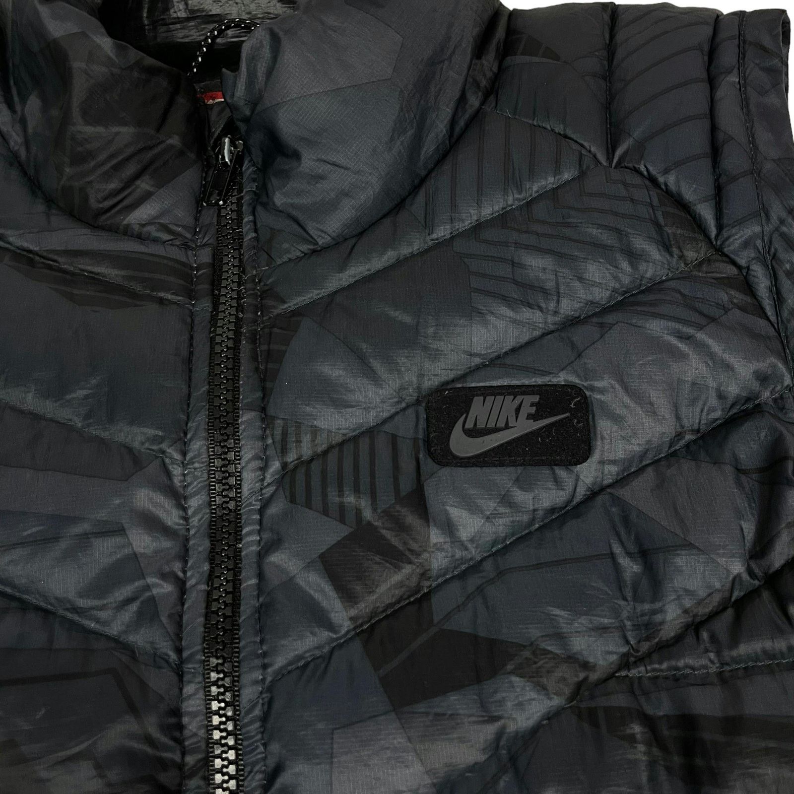 Nike Nike Men's Black Swoosh Outdoor Full Zip Puffer Vest Small Size US S / EU 44-46 / 1 - 3 Thumbnail