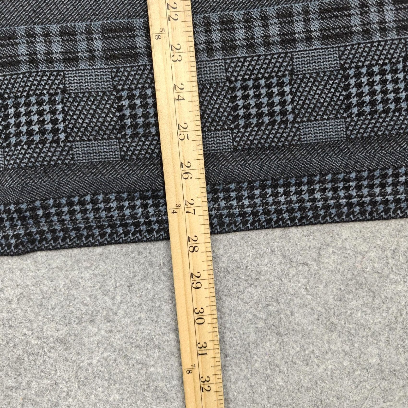 John Varvatos - "John Varvatos" - Key brand Size US XL / EU 56 / 4 - 6 Thumbnail