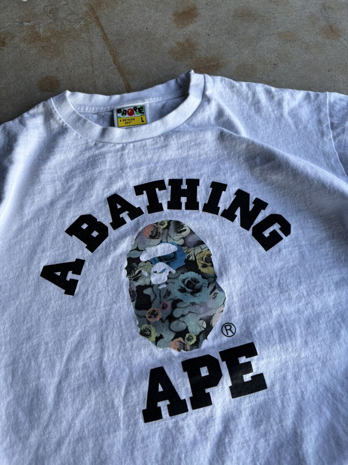 Bape Crazy Bape Floral Logo Boxy White Essential Logo Tee Size US L / EU 52-54 / 3 - 3 Thumbnail