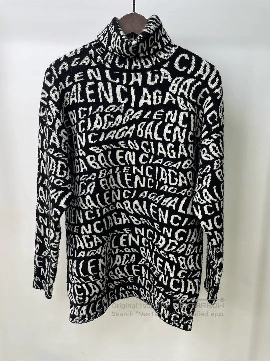 Balenciaga balenciaga wool printed sweater in xs. Size XS / US 0-2 / IT 36-38 - 1 Thumbnail