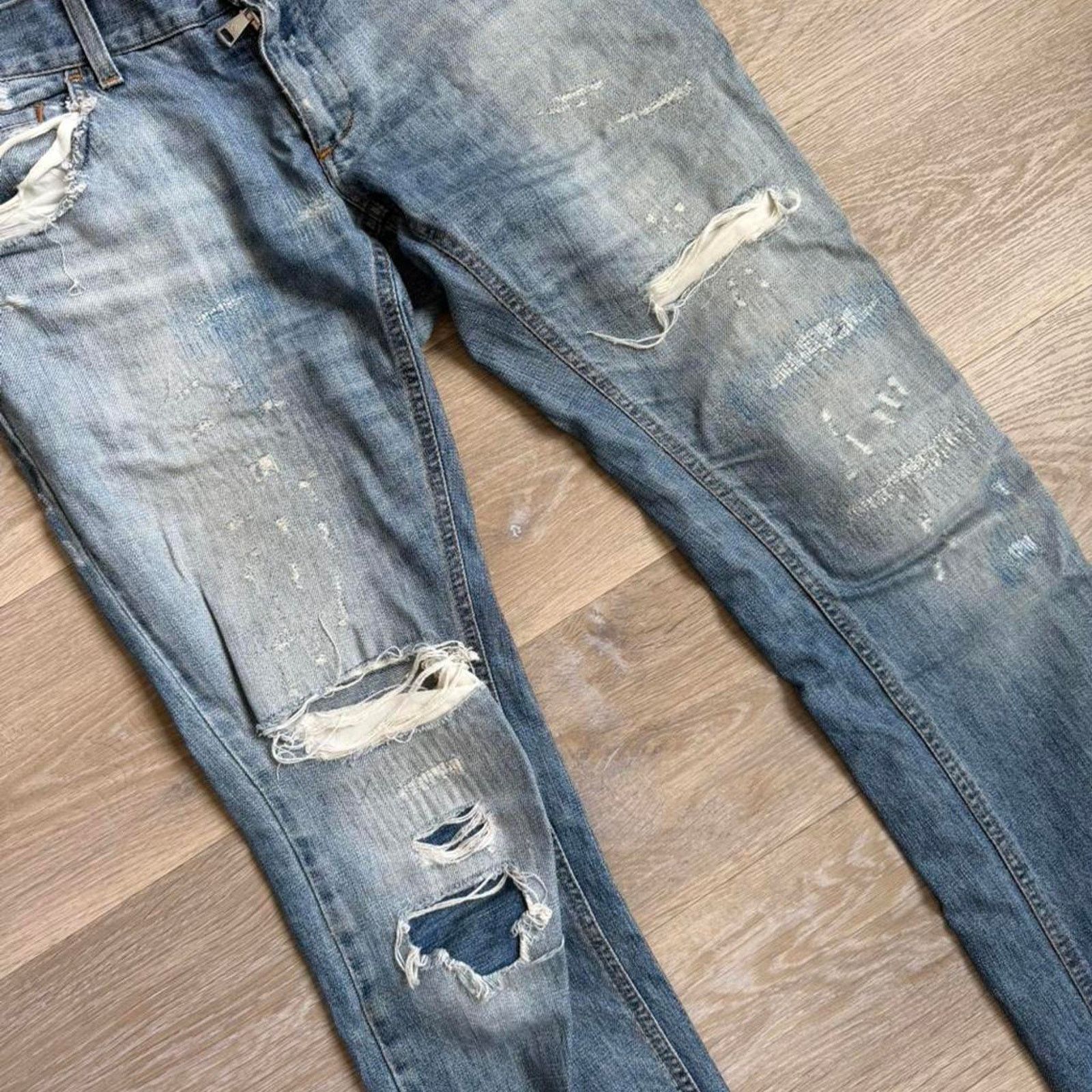 Dolce & Gabbana Dolce & Gabbana Distressed Denim Jeans Light Blue Y2K Size US 32 / EU 48 - 3 Thumbnail