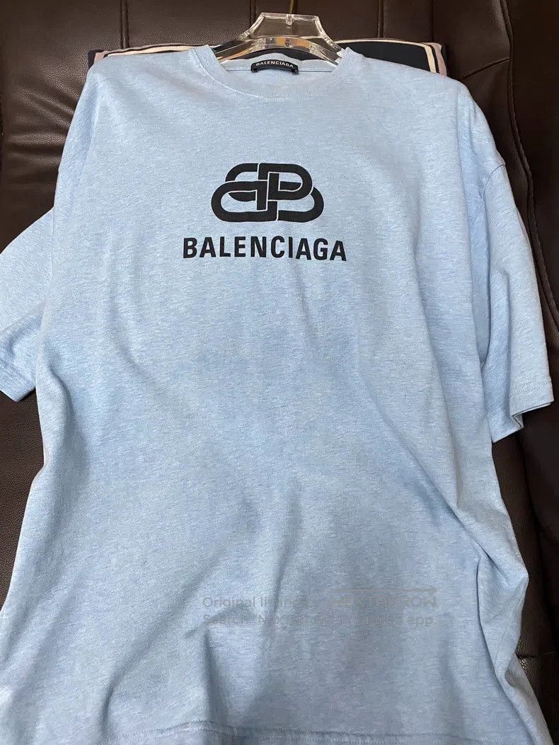 Balenciaga Balenciaga Haze Blue Buckle Short Sleeve, M, Classic Doubl Size US M / EU 48-50 / 2 - 1 Thumbnail