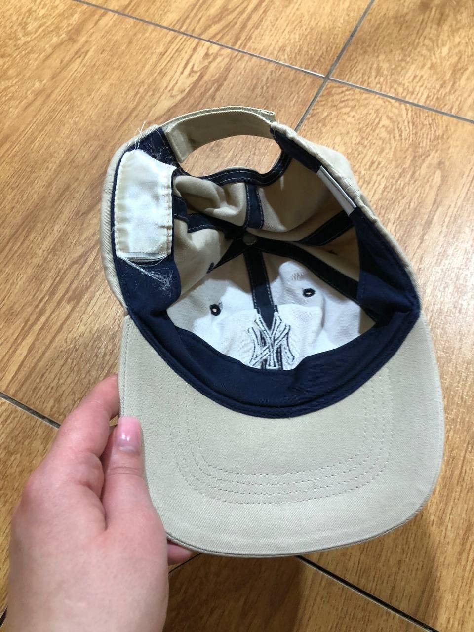 New York Yankees New York Yankees Strapback Twins Enterprise Tan Hat MLB Size ONE SIZE - 9 Thumbnail