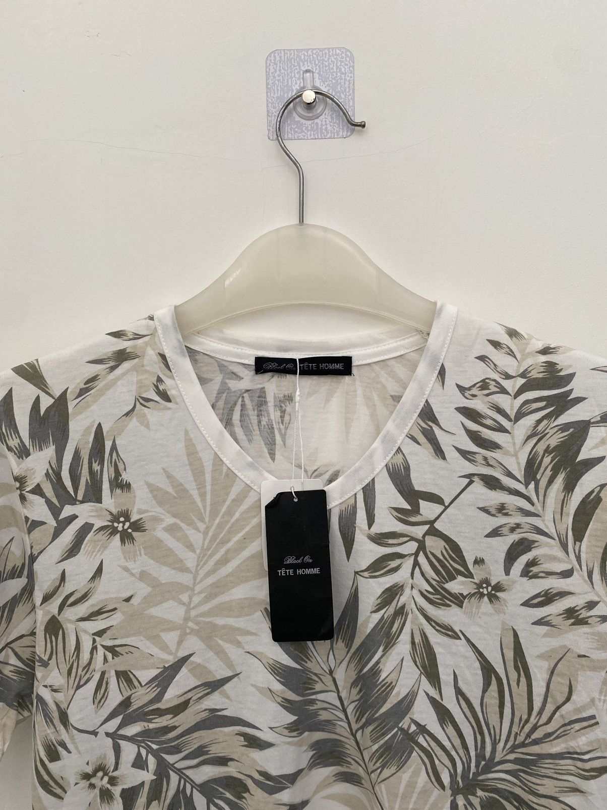 Tete Homme Black on by tete homme flower shirt Size US L / EU 52-54 / 3 - 3 Thumbnail