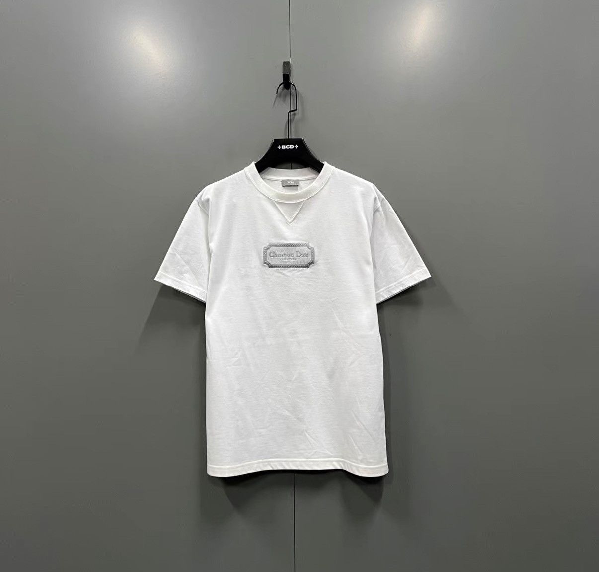 Dior Dior White Logo Embroidered Short Sleeve T-shirt J41 Size US M / EU 48-50 / 2 - 1 Thumbnail