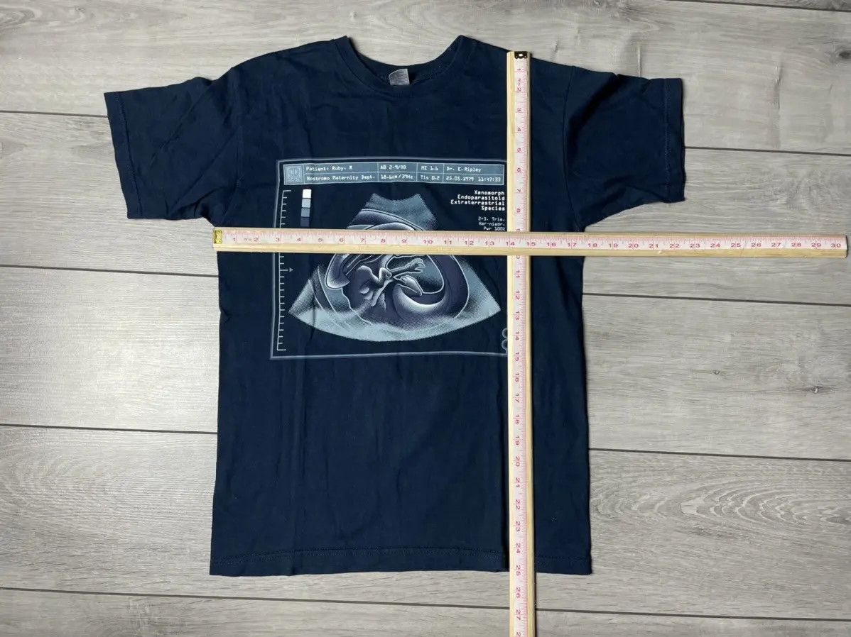 Band Tees Movie alien T-shirt band tee size Small Size US S / EU 44-46 / 1 - 5 Thumbnail