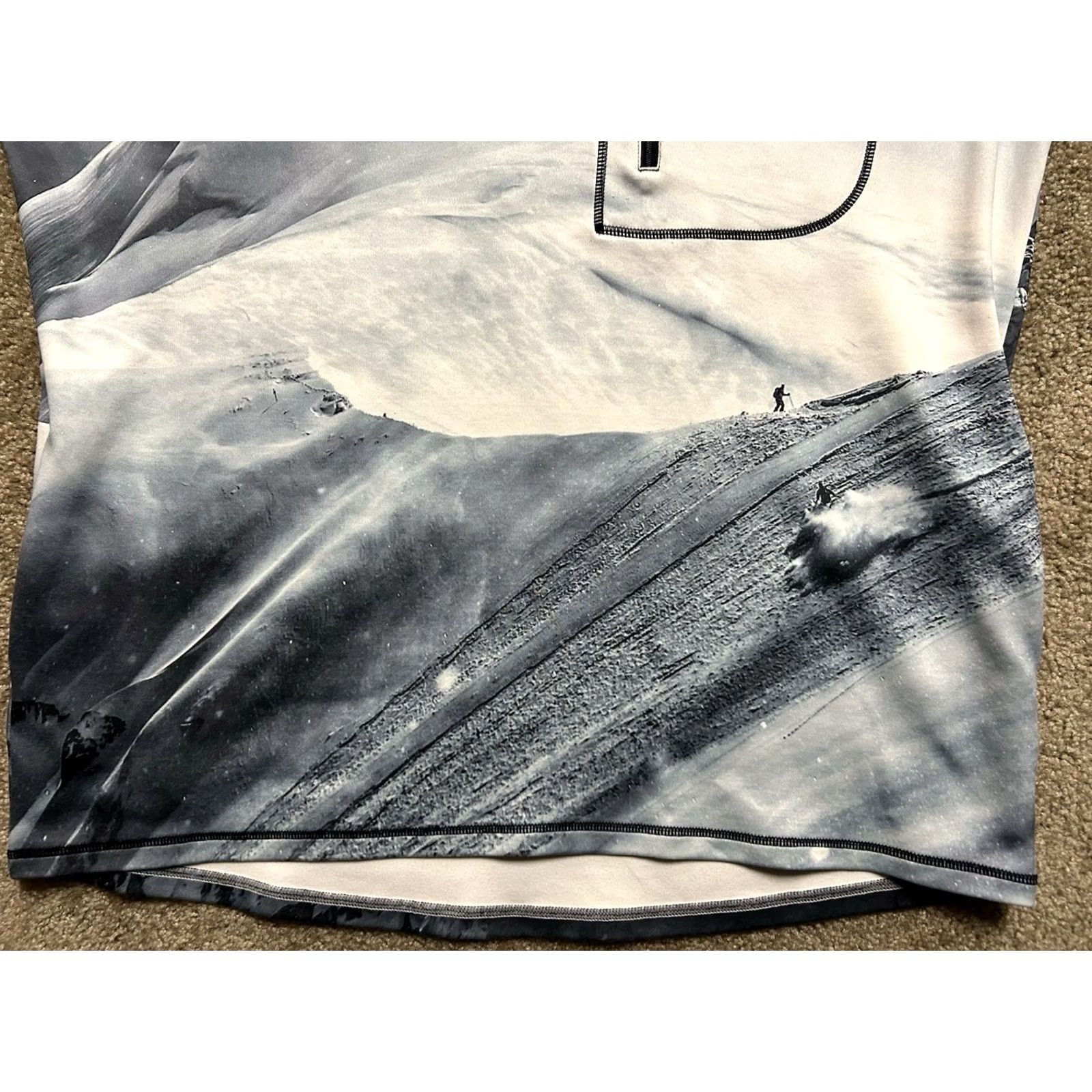 Vintage VINTAGE Mountain Cognito Jagged Edge Heavy Weight 1/4 Zip Hoodie Men’s Size L Skiing Ladies?? Size US L / EU 52-54 / 3 - 3 Thumbnail