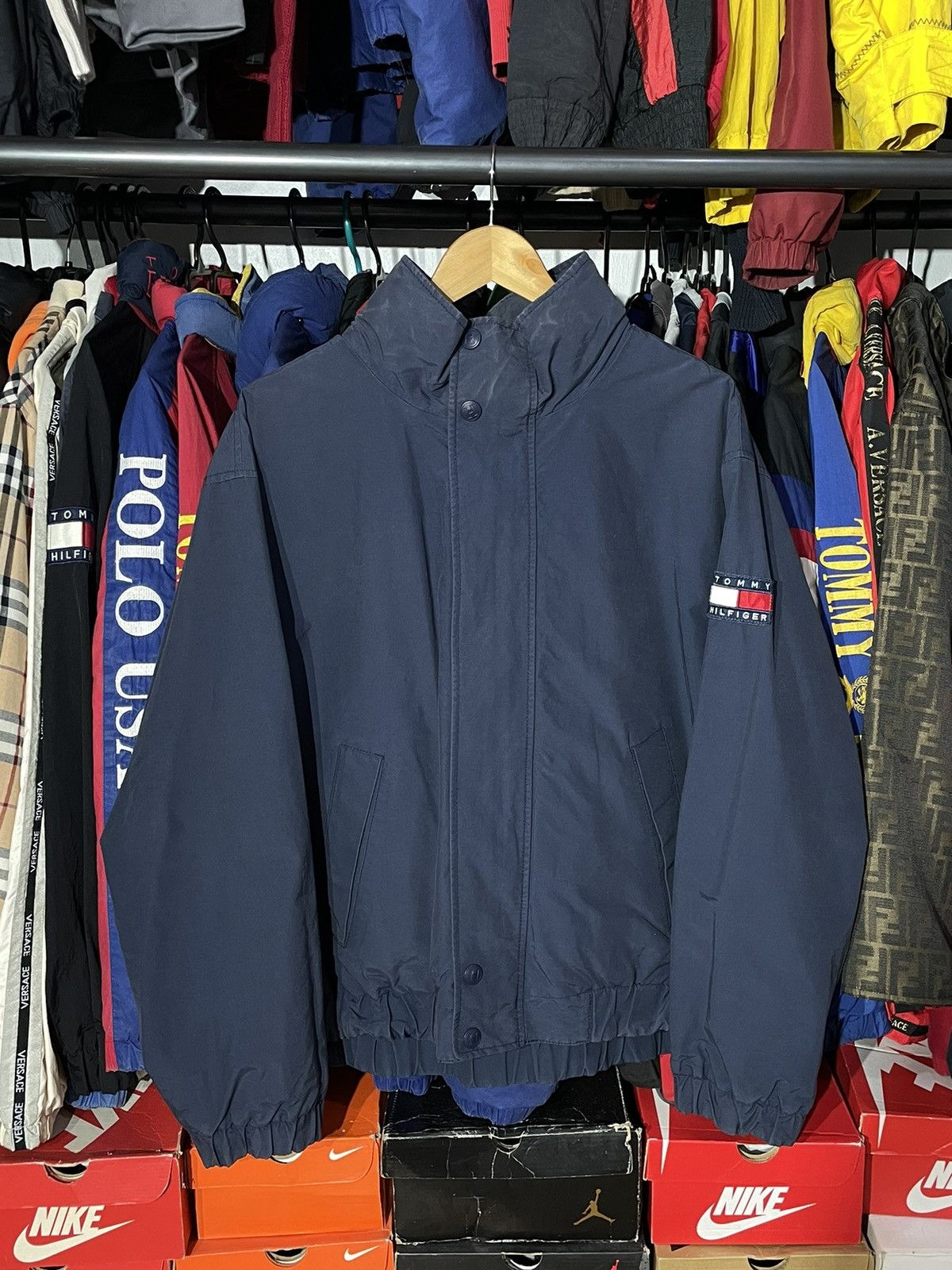 Japanese Brand × Tommy Hilfiger × Vintage Jacket Tommy Hilfiger Big Flag 90’s Vintage Reversible Size US M / EU 48-50 / 2 - 18 Thumbnail