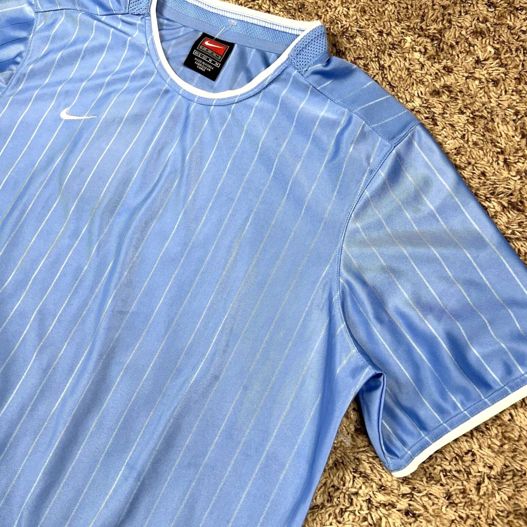 Nike Nike Blue Jersey T-Shirt Medium Women’s Short Sleeve Embroidered Swoosh Soccer Shirt Jersey Updated 100y Polyester Activewear Club Sports Size M / US 6-8 / IT 42-44 - 4 Thumbnail