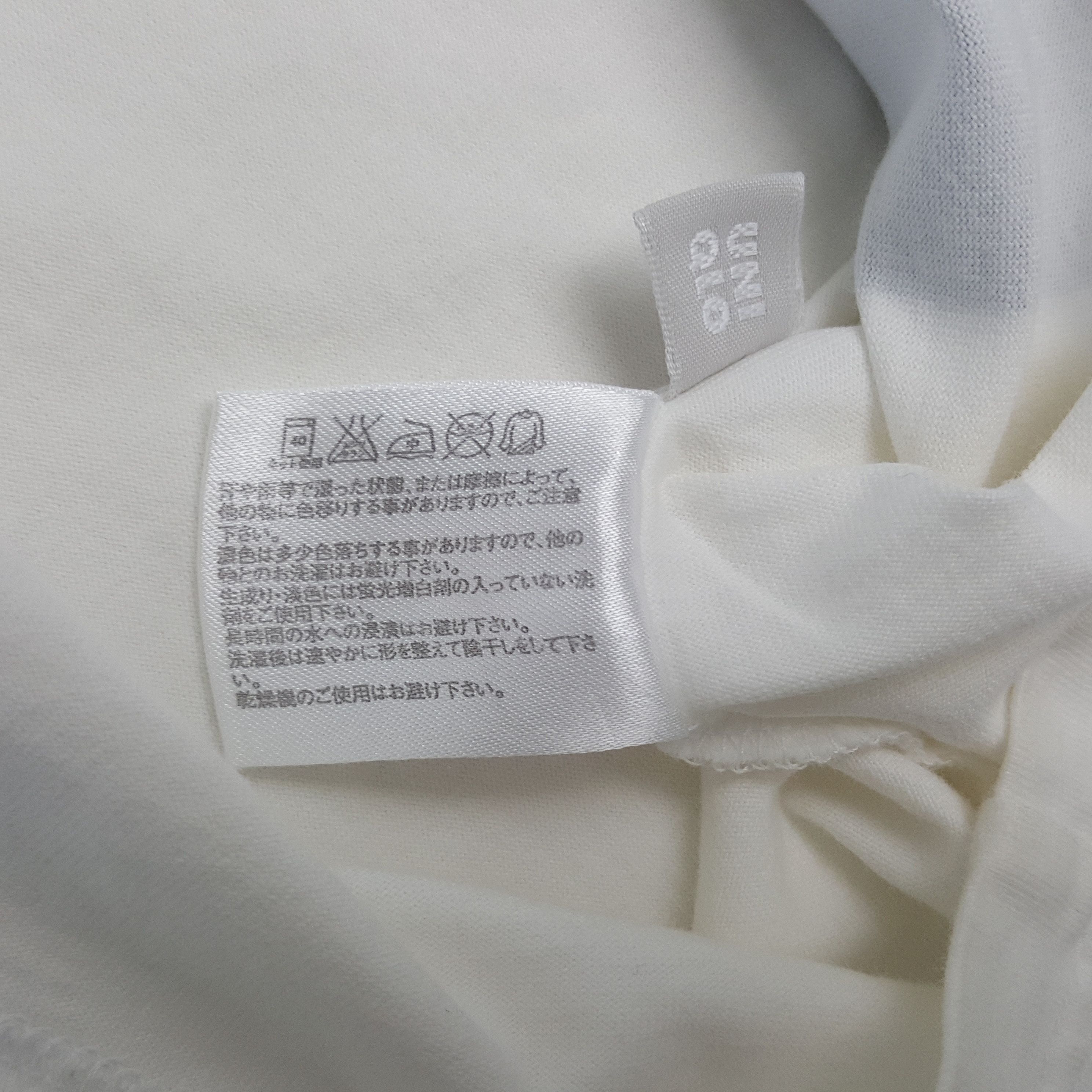 Barbara Kruger Vintage Uniqlo x Barbara Kruger Tshirt Size US M / EU 48-50 / 2 - 6 Thumbnail