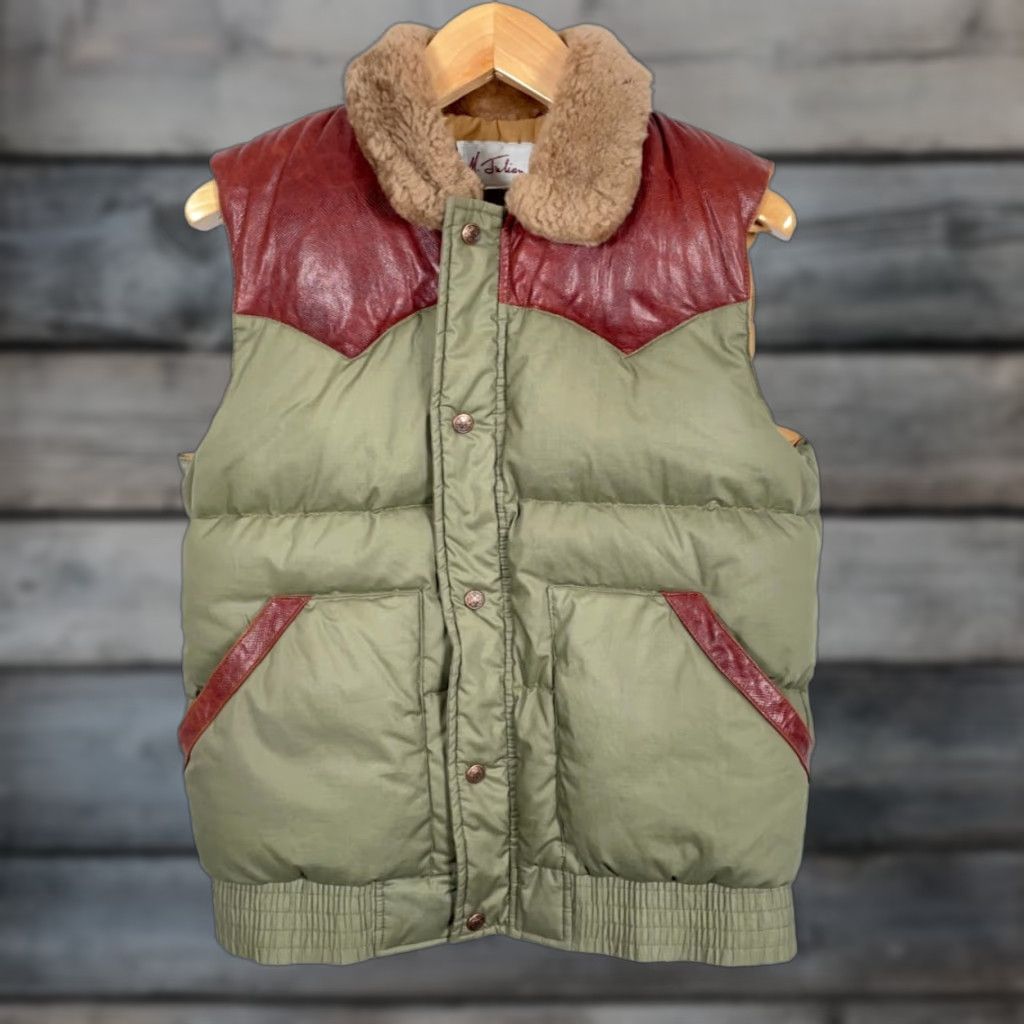 Vintage VINTAGE Wilsons Leather M. Julian Duck Down Puffer Vest Men Small Green Nylon Lining Stand-Up Collar Zip Pockets 90s Outdoor Fashion Size US S / EU 44-46 / 1 - 1 Thumbnail