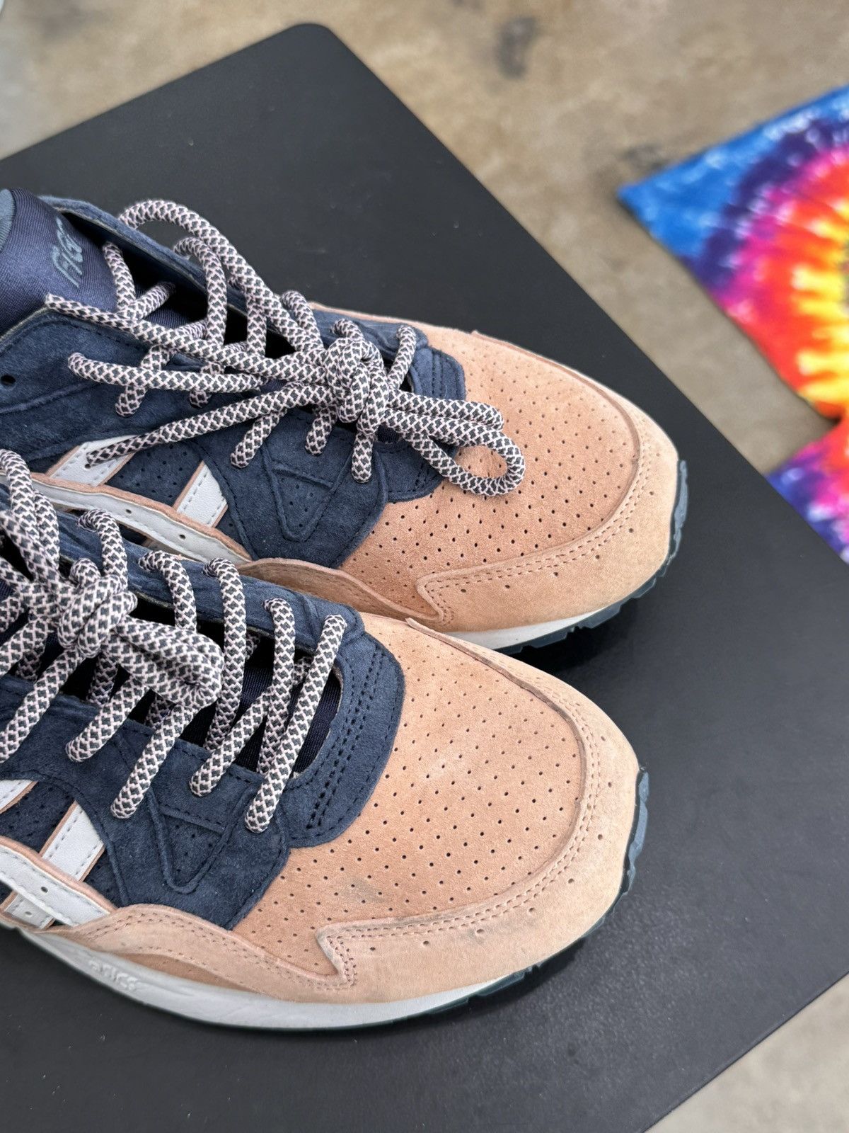 Asics × Kith ASICS Gel-Lyte V Kith Salmon Toe Size 10.5 (2021) Size US 10.5 / EU 43-44 - 9 Thumbnail