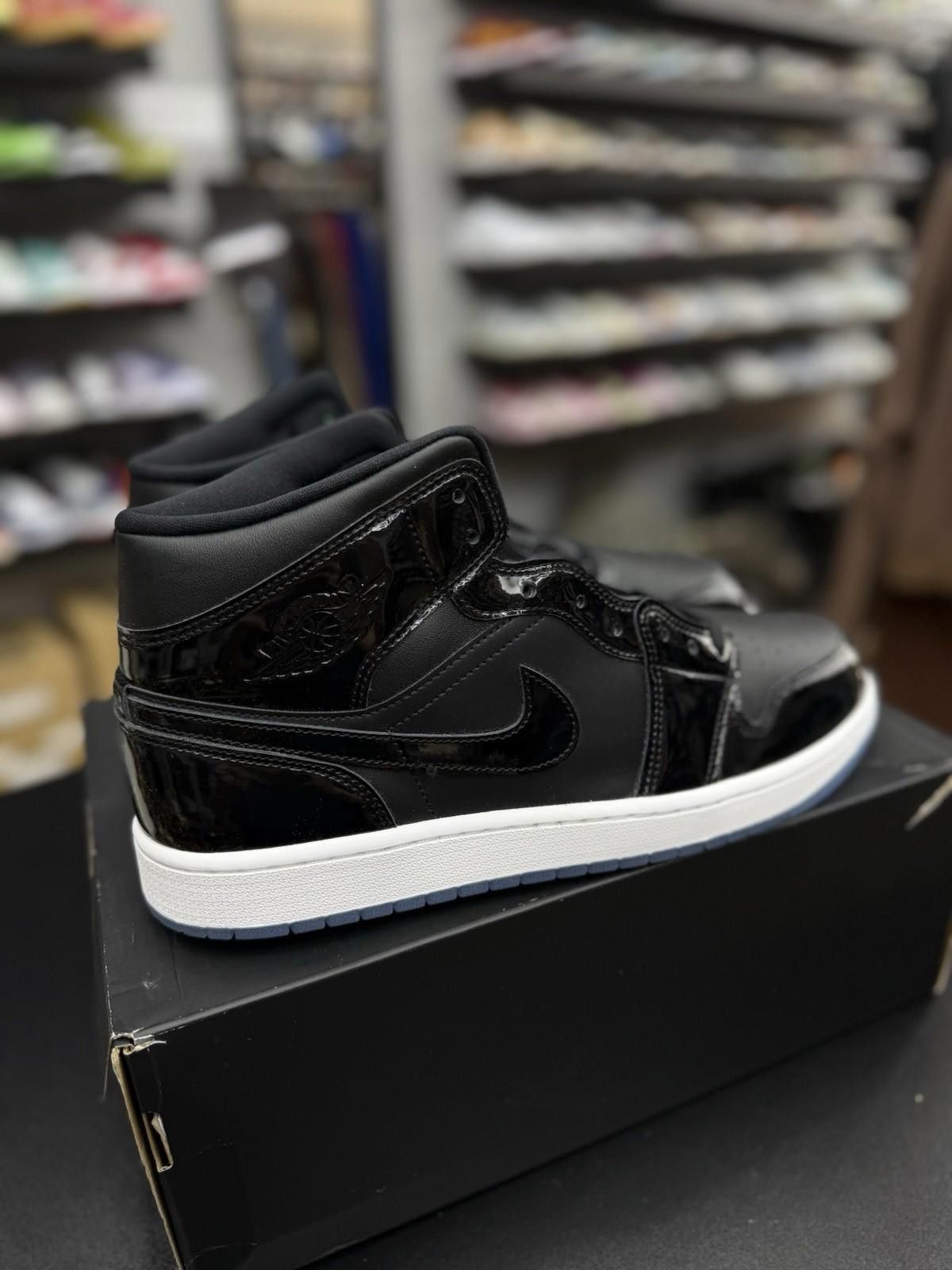 Nike Air Jordan 1 Mid Black Dark Concord White Size 13 NEW