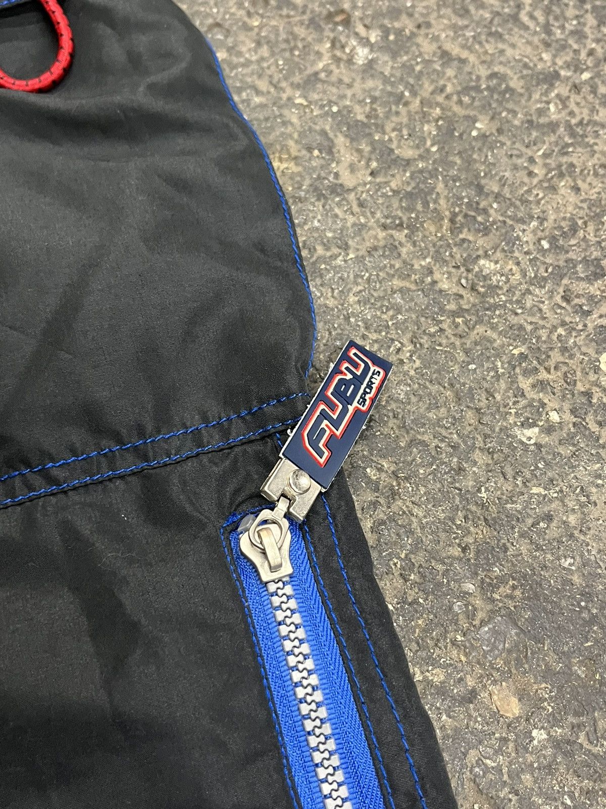 Fubu × Vintage Y2k baggy fit track pants Fubu multi pocket utility rave Size US 36 / EU 52 - 6 Thumbnail