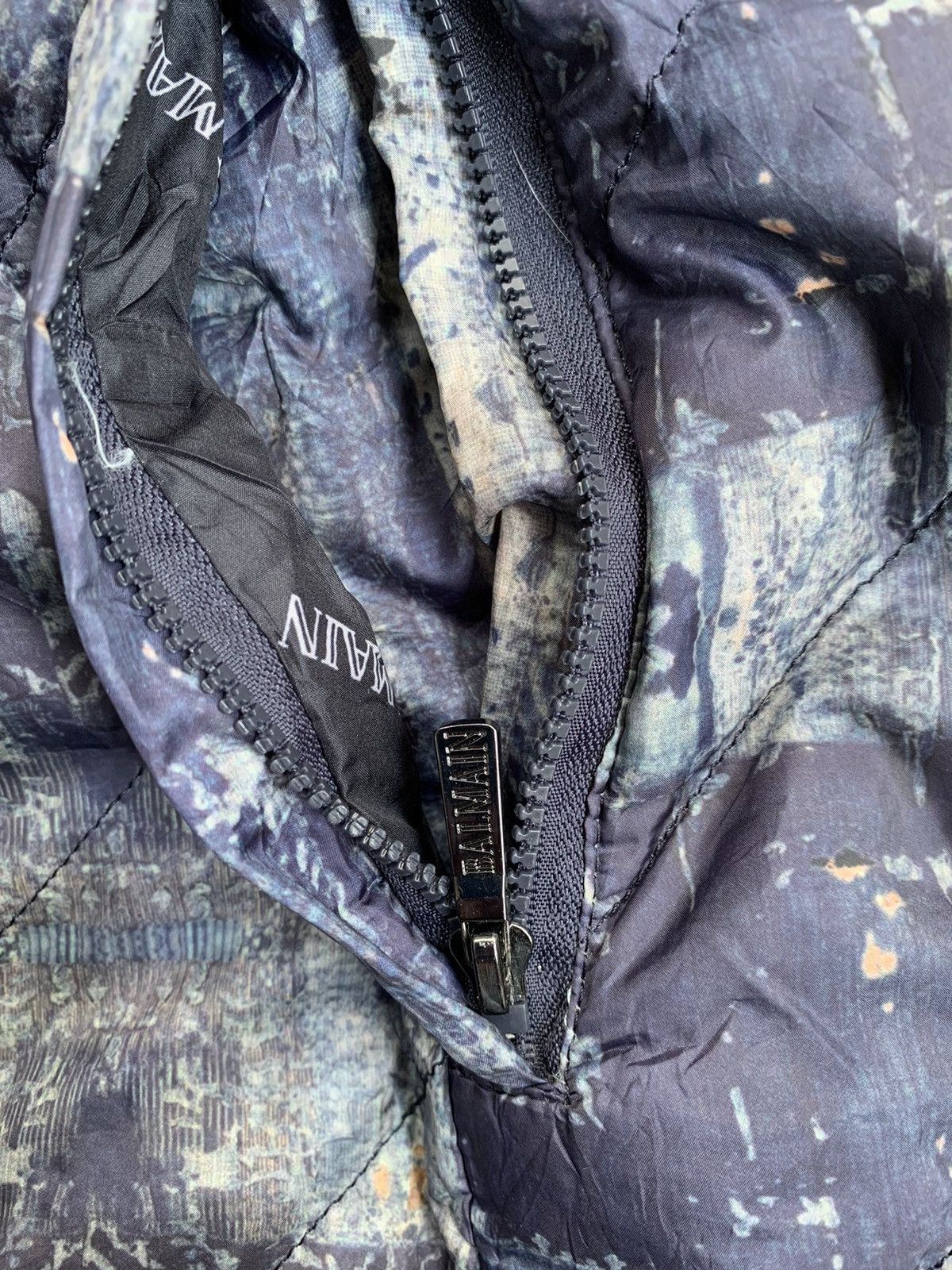 Balmain Balmain paris puffer jacket abstrac print Size US M / EU 48-50 / 2 - 7 Thumbnail
