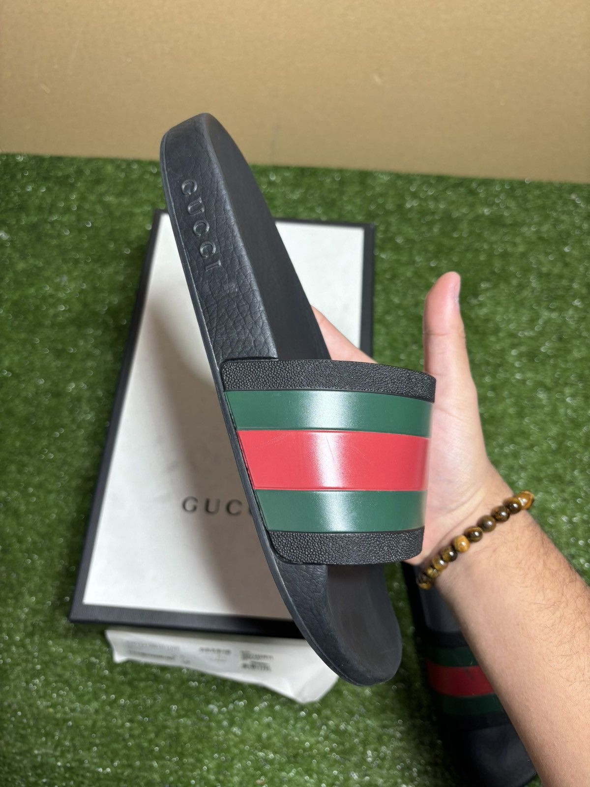 Gucci Gucci pursuit pool slide Size US 9 / EU 42 - 6 Thumbnail
