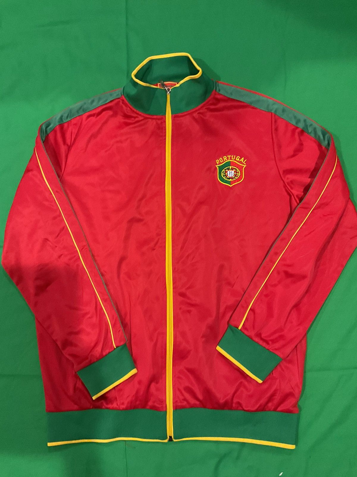 Vintage Vintage Portugal World Cup track jacket Size US XL / EU 56 / 4 - 1 Thumbnail