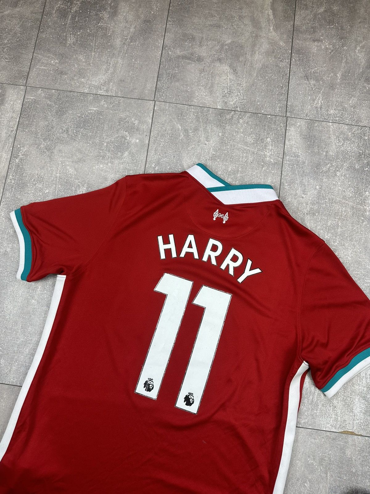 New Balance New Balance Liverpool Home Soccer Jersey Harry 11 Size US L / EU 52-54 / 3 - 16 Thumbnail