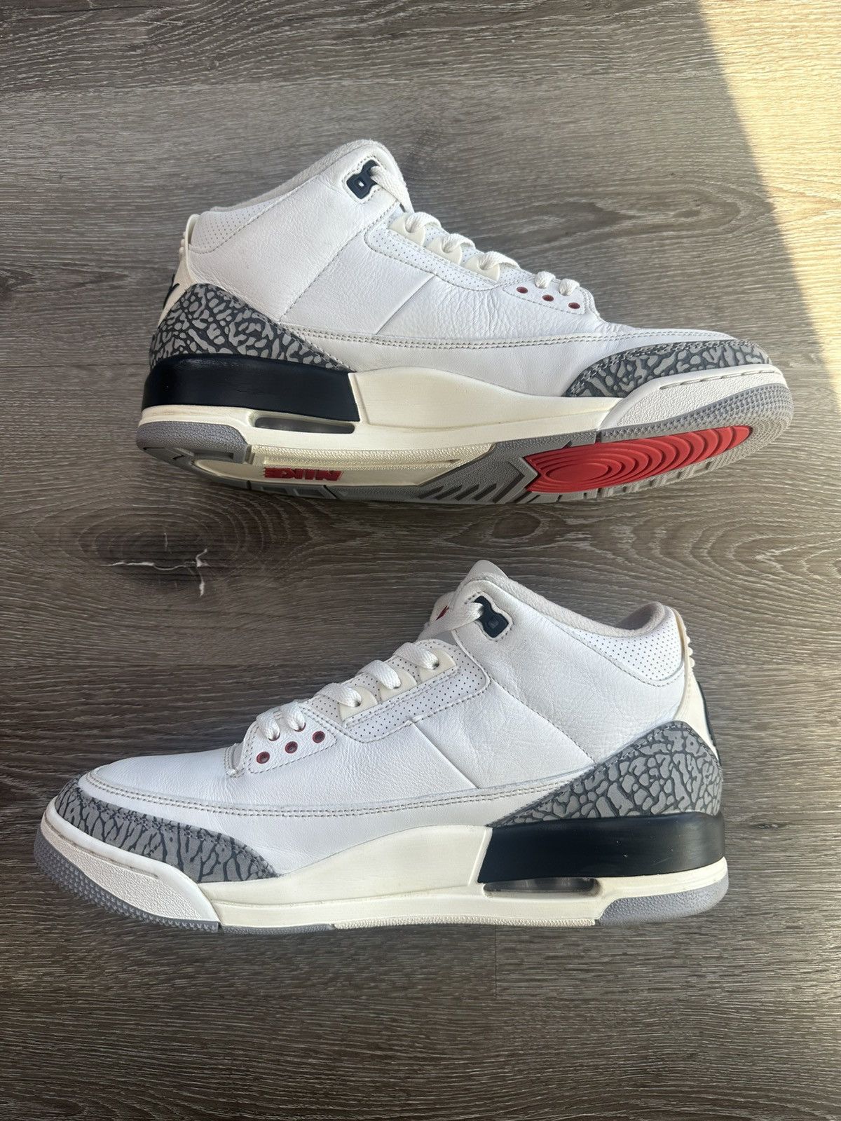 Jordan Brand Air Jordan 3 “White Cement Reimagined” **PRE-OWNED** Size US 13 / EU 46 - 2 Thumbnail