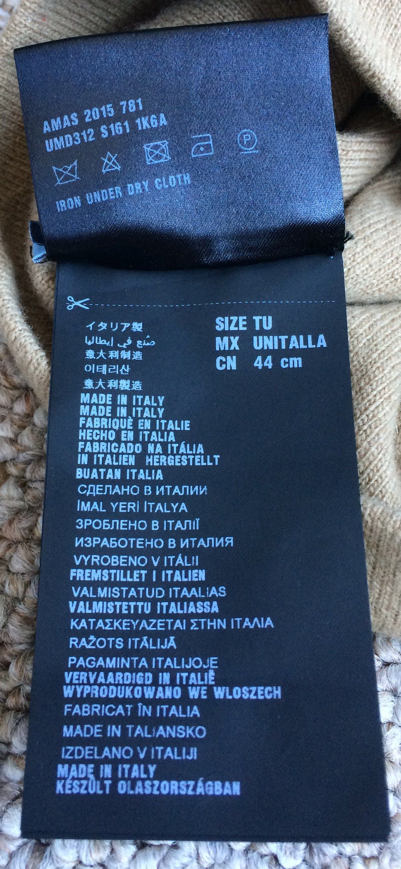 Prada F/W 2015 Prada Linea Rossea Tricolor Beanie Hat Size ONE SIZE - 4 Thumbnail