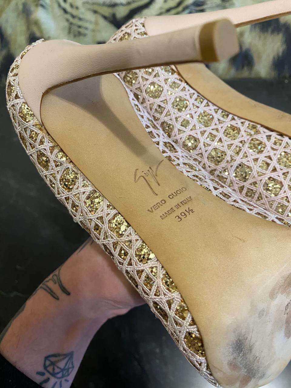 Giuseppe Zanotti Authentic Giuseppe Zanotti embroidered pump heels Size US 9.5 / IT 39.5 - 15 Thumbnail