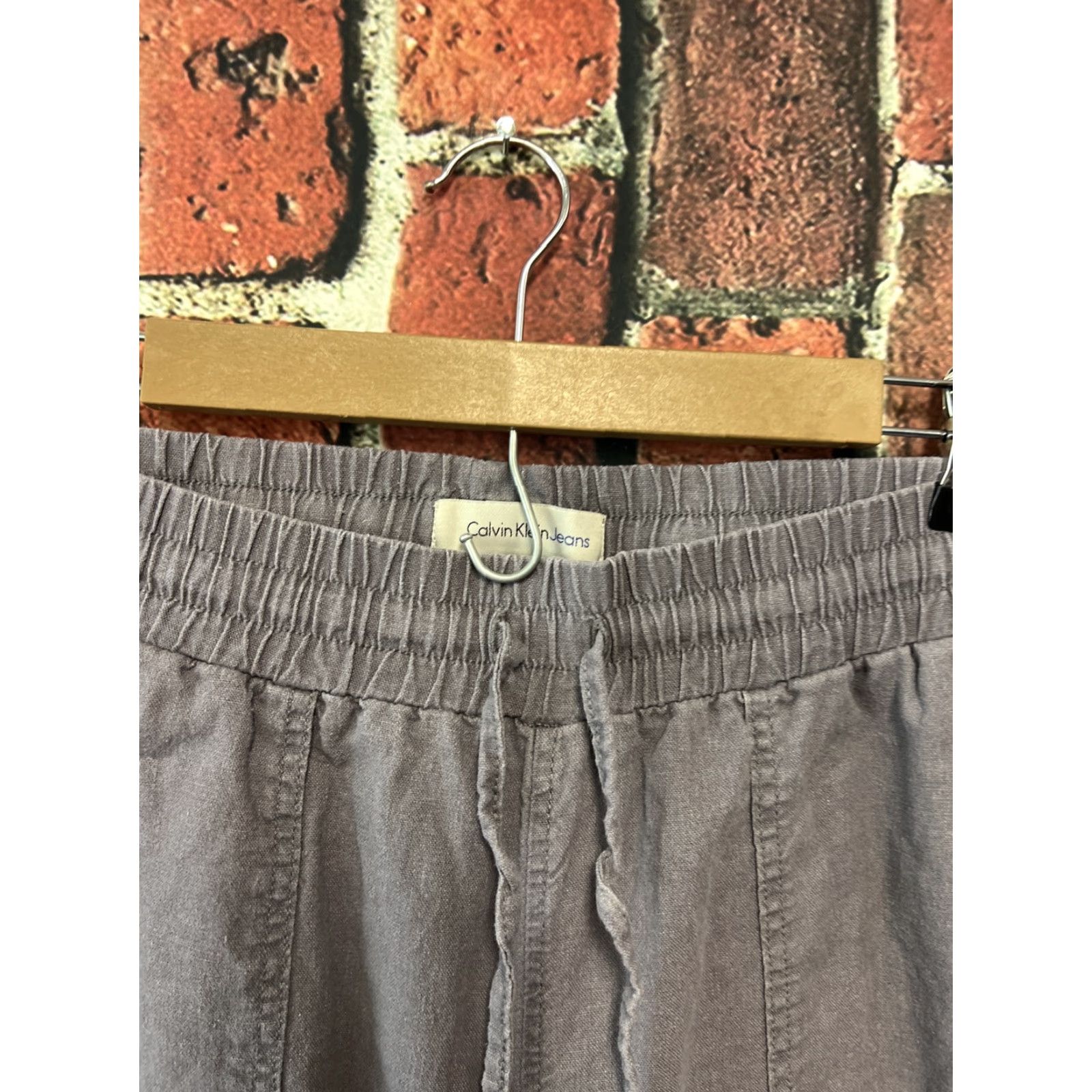 Calvin Klein Calvin Klein Women’s Pants Gray Size 4 Linen Rayon Capri Pockets Adjustable Waist Casual Business Tapered Inseam 25 in Regular Fit Women Size 27" / US 4 / IT 40 - 2 Thumbnail