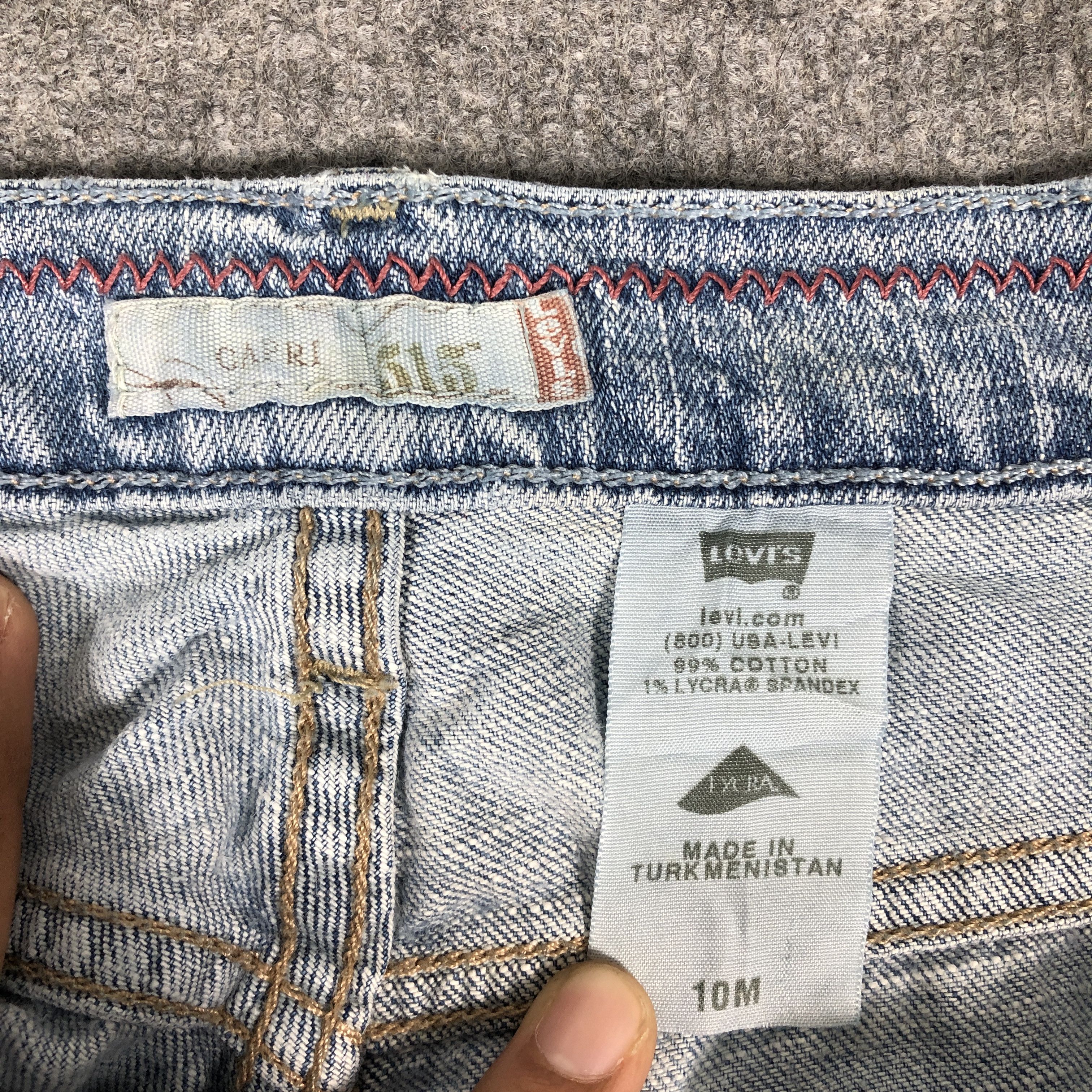 Levi's × Vintage Womens Vintage Levis 515 Jeans Capri L1112W Size 31" - 10 Thumbnail