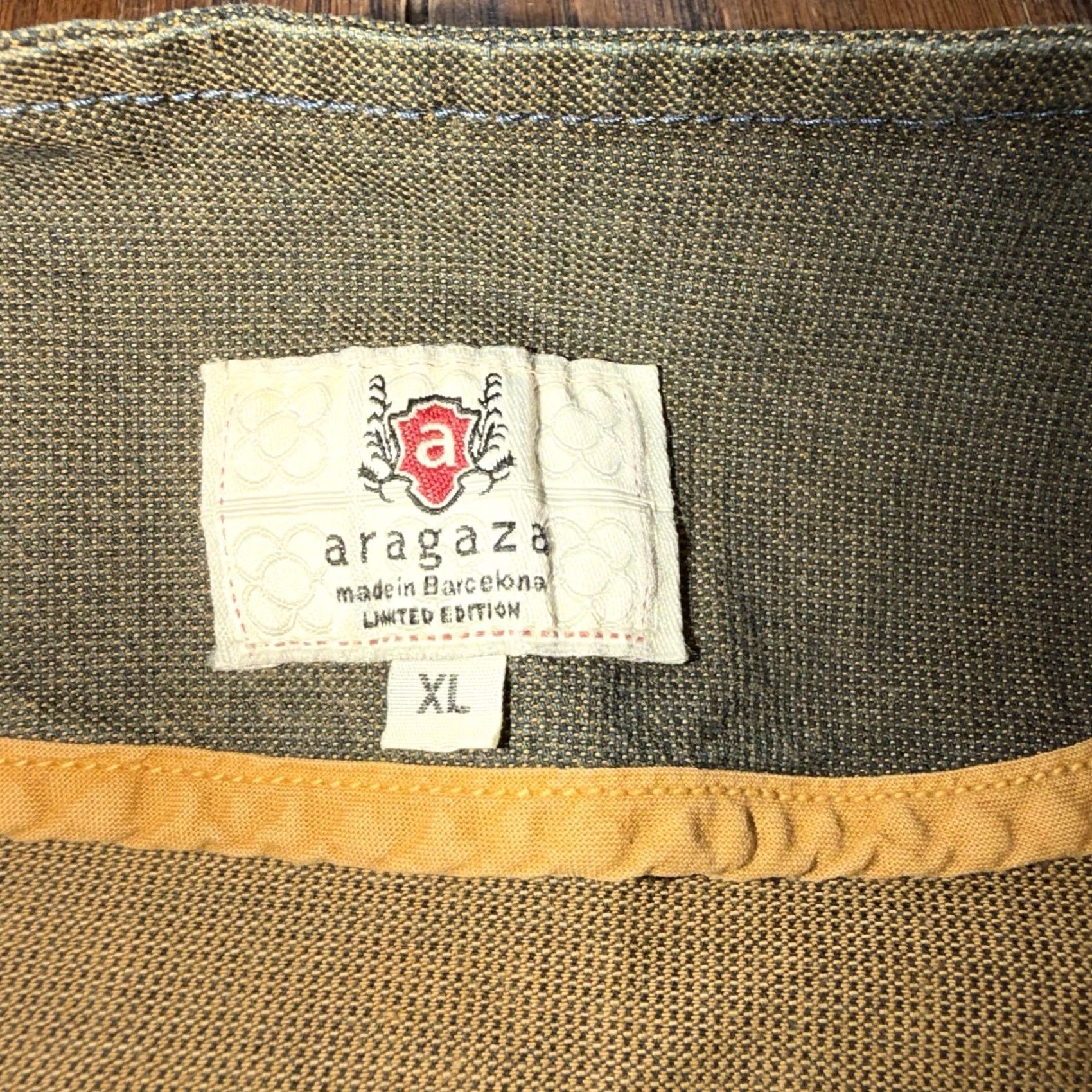 Vintage Aragaza Barcelona Vest Plaid Men’s Beige XL Button Up Waistcoat Regular Size Men Size US XL / EU 56 / 4 - 3 Thumbnail