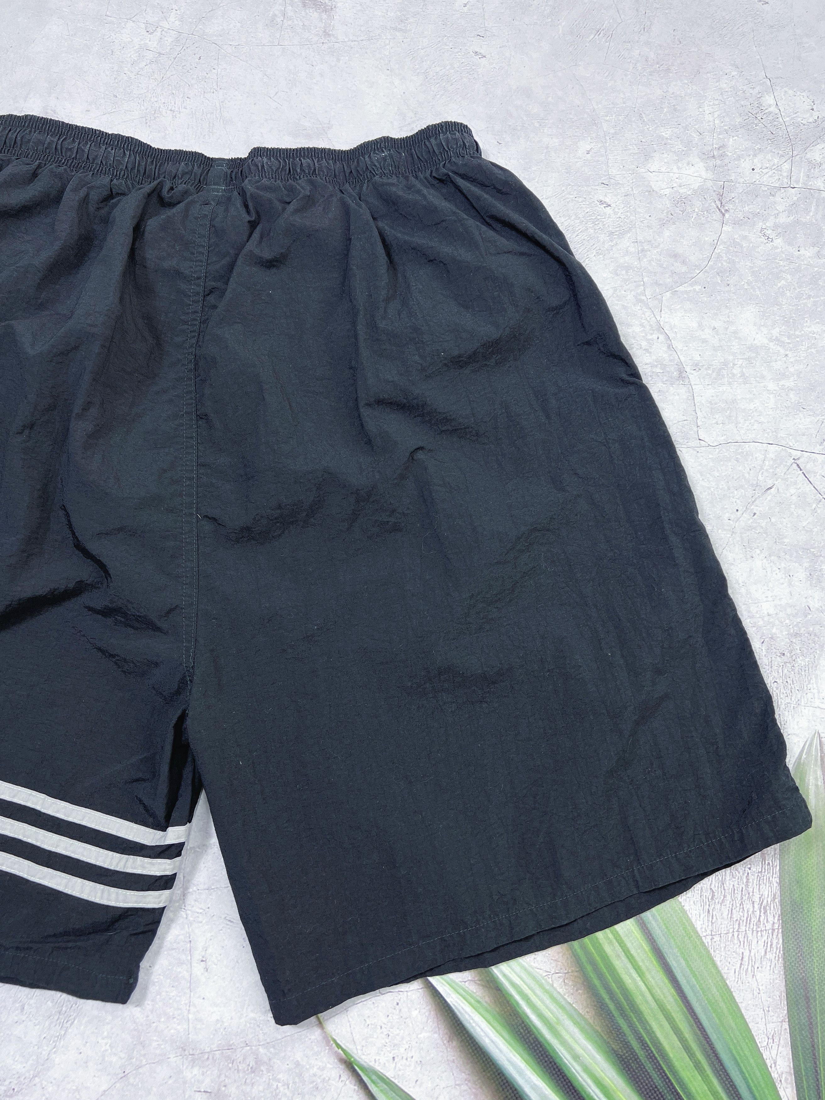 Adidas × Vintage 90s Adidas Shorts Crumpled Nylon Big Embroidered Size US 36 / EU 52 - 15 Thumbnail