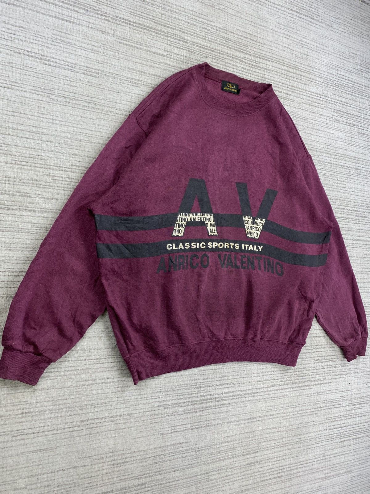 Valentino × Vintage Vintage Anrico Valentino Big Logo Sweatshirt Size US XL / EU 56 / 4 - 3 Thumbnail