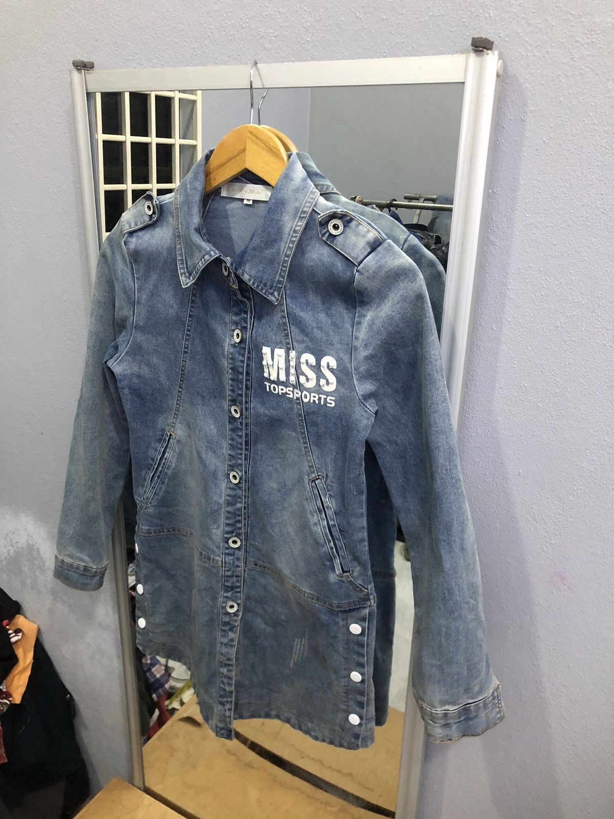 Japanese Brand Y2K Bobby Mall Rhinestone Denim Jacket Women Size XS / US 0-2 / IT 36-38 - 2 Thumbnail