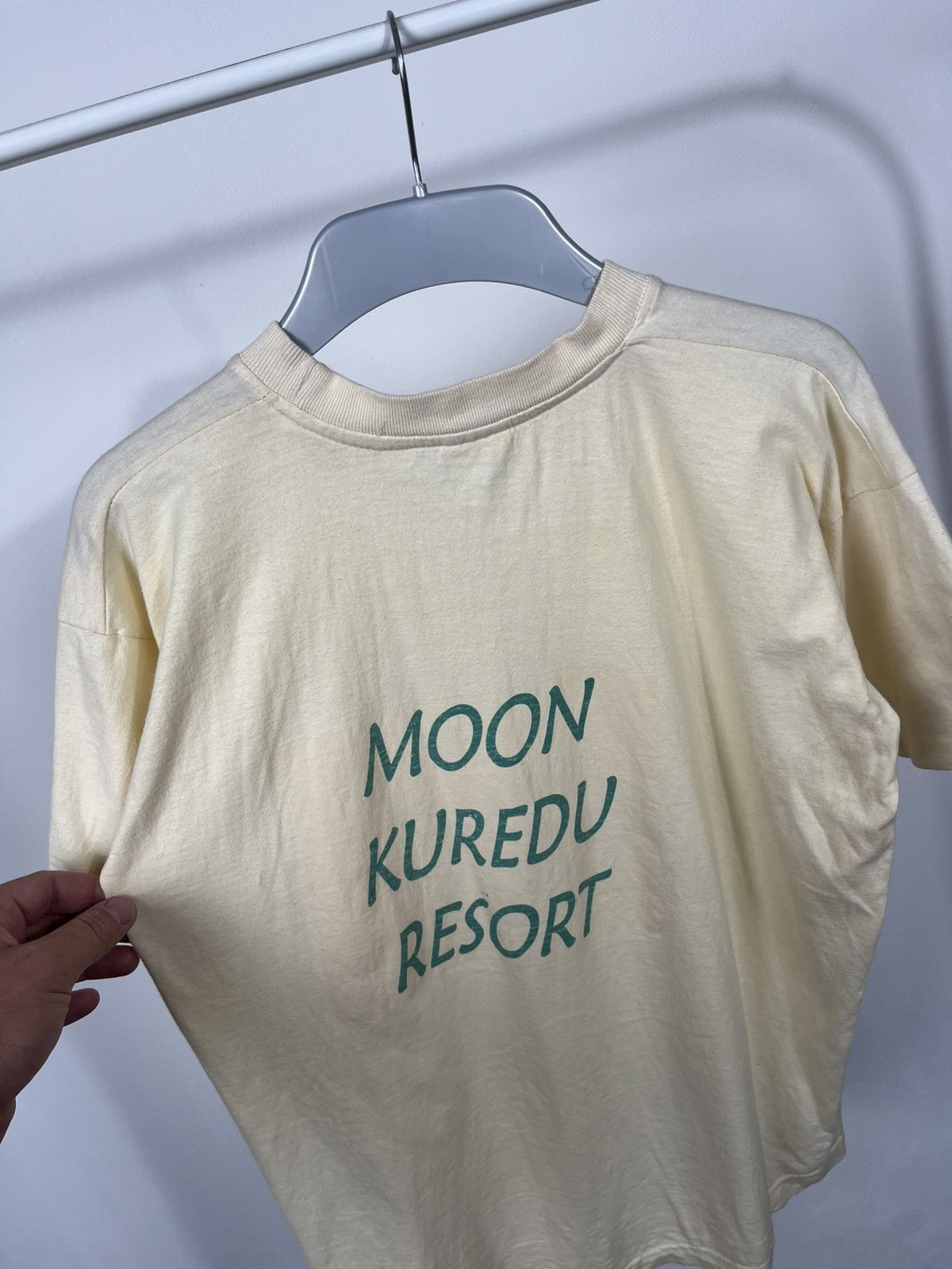 Vintage Vintage Kuredu Moon Resort T-Shirt Big Logo Maldives M Size US M / EU 48-50 / 2 - 9 Thumbnail