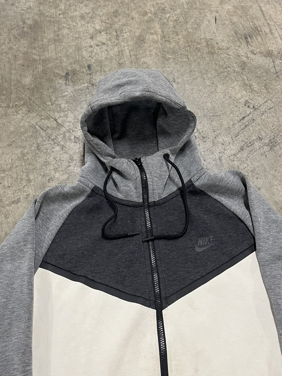 Nike Nike tech jacket streetwear hype rare drill size medium Size US M / EU 48-50 / 2 - 4 Thumbnail