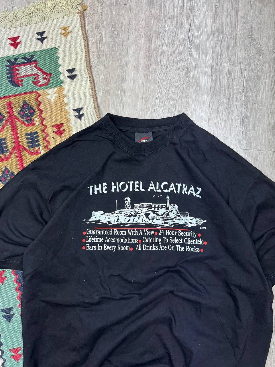 Japanese Brand × Vintage Vintage The Hotel Alcatraz Y2K Tee T shirt Size US XL / EU 56 / 4 - 4 Thumbnail