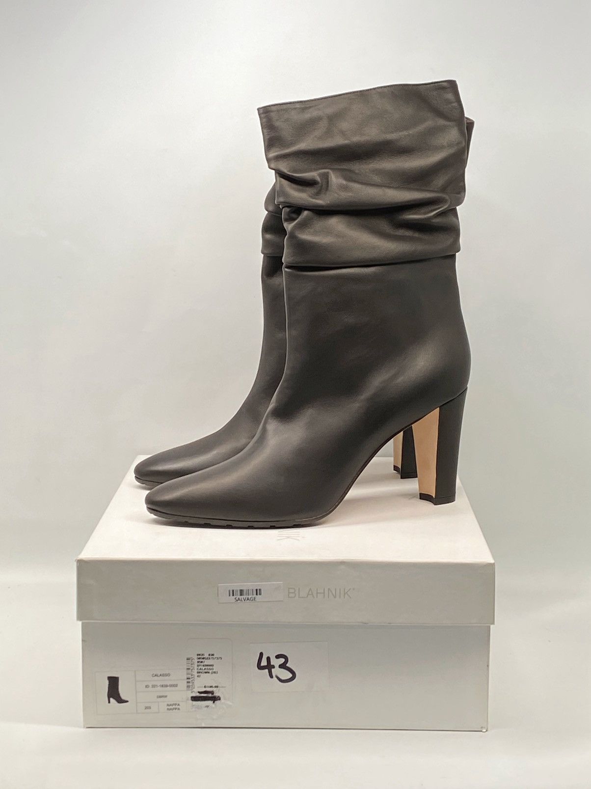 Manolo Blahnik Manolo Blahnik Calasso 90MM Ruched Leather Boots size 42 Size US 12 / IT 42 - 14 Thumbnail