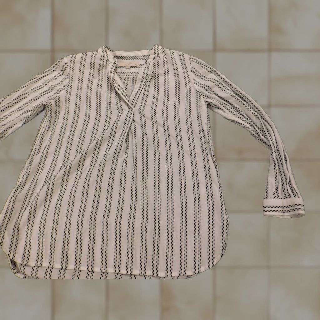 Ann Taylor Loft Ann Taylor Blouse Shirt White Striped Petite PS Long Sleeve Round Neck Pullover Casual Women's Modern Basic Size S / US 4 / IT 40 - 1 Thumbnail