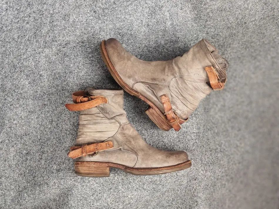A.S.98 Design mummy Leather faded Ankle Zip Strap Boots